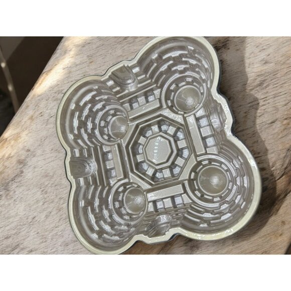 Castle Cake, Jello Mold Sand Castle Nordic ware? Cake Pan - Picture 4 of 5